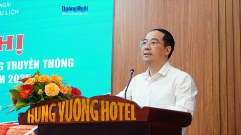 Bồi dưỡng kiến thức và kỹ năng truyền thông về quyền con người