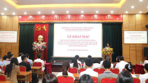 Thu hút công chức trẻ tài năng cống hiến, xây dựng Thủ đô