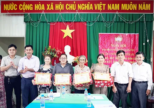 Hành động thiết thực vì nhân dân 