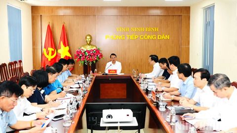 Đồng chí Bí thư Tỉnh ủy Đặng Xuân Phong tiếp công dân định kỳ tháng 10/2025