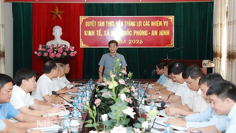 Lãnh đạo UBND tỉnh làm việc với các xã về tình hình, nhiệm vụ phát triển kinh tế - xã hội và công tác triển khai ứng phó với bão số 9