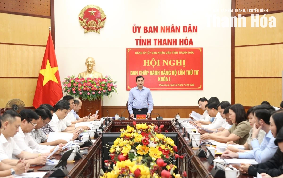 Tập trung lãnh đạo, chỉ đạo thực hiện hiệu quả các mục tiêu, nhiệm vụ chính trị được giao