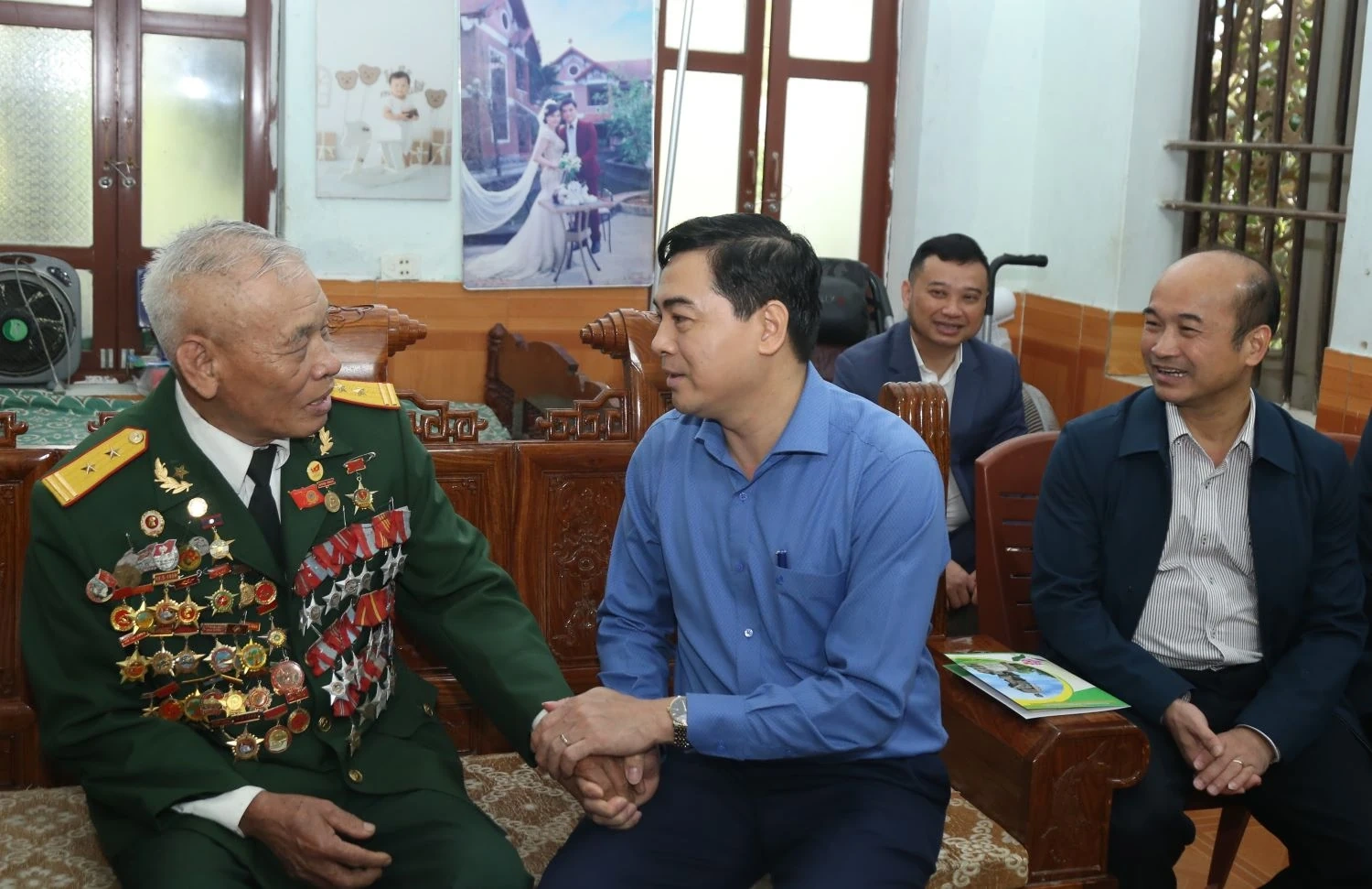 Chủ tịch UBND tỉnh Nguyễn Hoài Anh thăm, kiểm tra tình hình sản xuất, đời sống Nhân dân trước Tết Nguyên đán