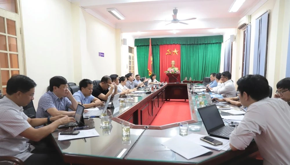Tiếp tục hoàn thiện cơ chế, chính sách về hiến, ghép mô, tạng và phòng, chống tác hại của thuốc lá