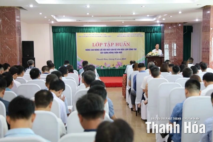 Tập huấn cho cán bộ văn hóa làm công tác xây dựng nông thôn mới