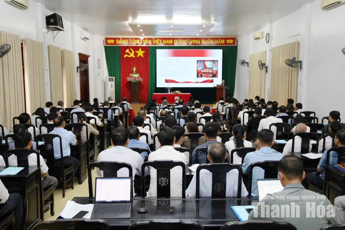 Phổ biến pháp luật về tôn giáo và đất đai tôn giáo 