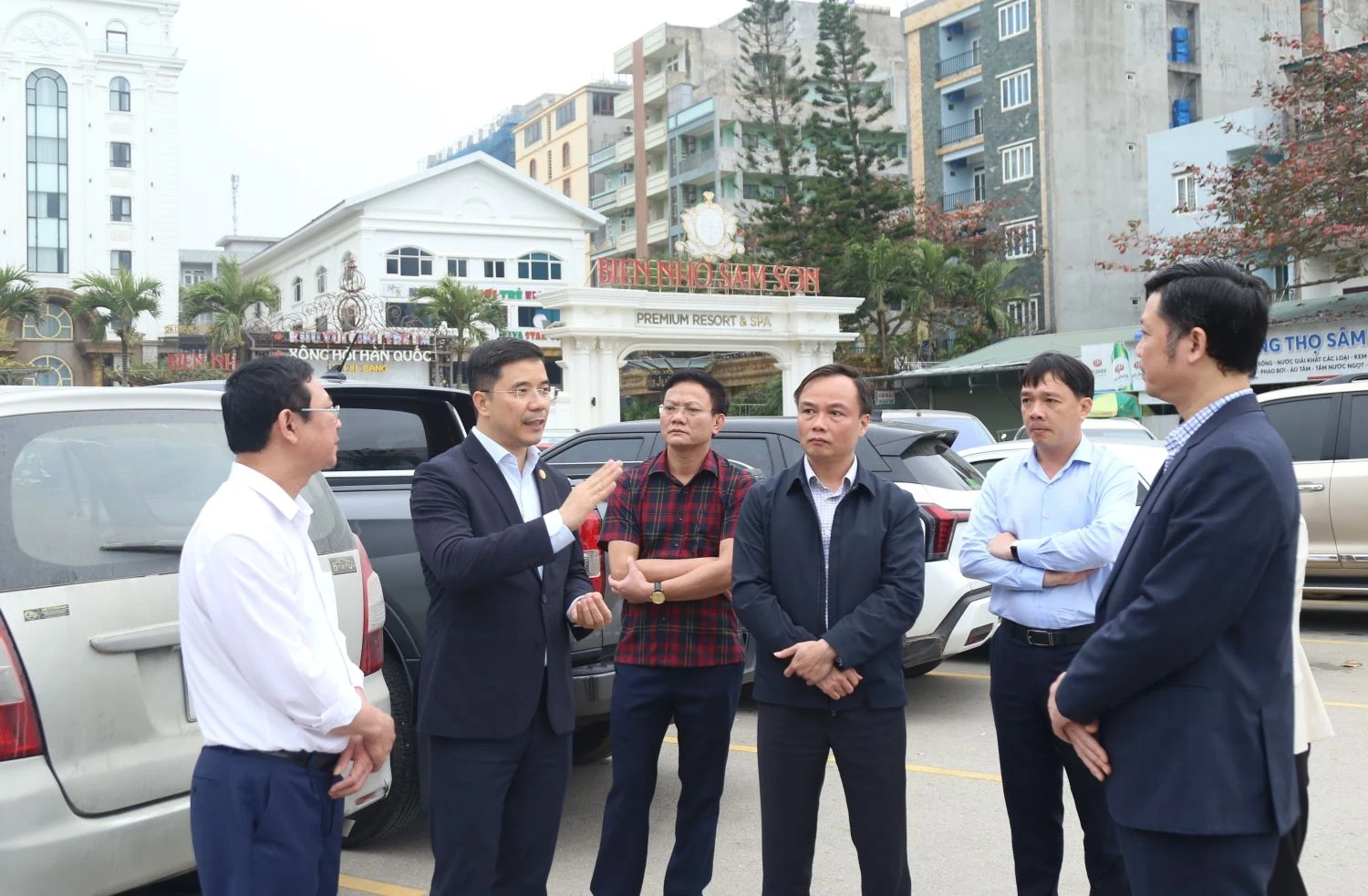 Tập trung chấn chỉnh tình trạng lộn xộn tại các bãi trông giữ xe miễn phí trên địa bàn phường Sầm Sơn