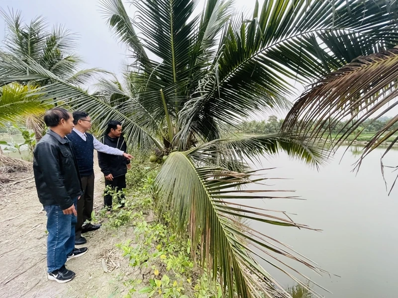 Phát huy vai trò gương mẫu, đi đầu của cán bộ, đảng viên