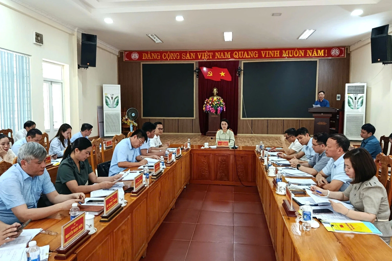 Đoàn kiểm tra của Ban Thường vụ Tỉnh ủy làm việc với 9 xã