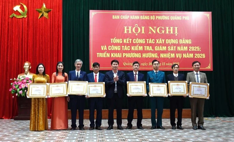 Phường Quảng Phú tổng kết công tác xây dựng Đảng và công tác kiểm tra, giám sát năm 2025