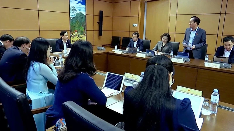 Tỏa sáng phẩm chất, trí tuệ và khát vọng dân tộc (Bài 3): Quốc hội Việt Nam và yêu cầu đột phá thể chế, pháp luật