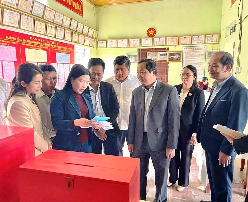 Chủ nhiệm Ủy ban Kiểm tra Tỉnh ủy Phạm Thị Thanh Thủy kiểm tra công tác chuẩn bị bầu cử