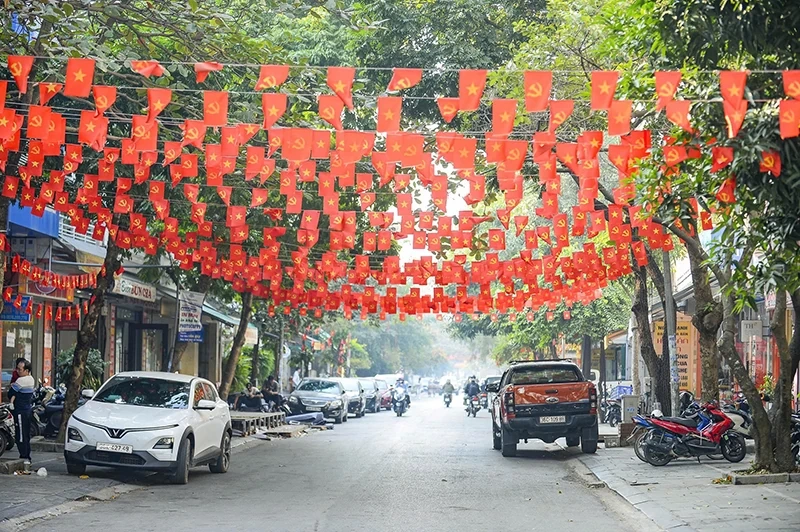 Dưới cờ Đảng quang vinh