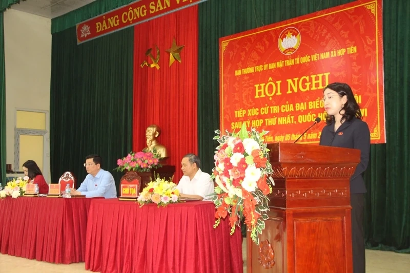Đại biểu Quốc hội tiếp xúc cử tri xã Hợp Tiến