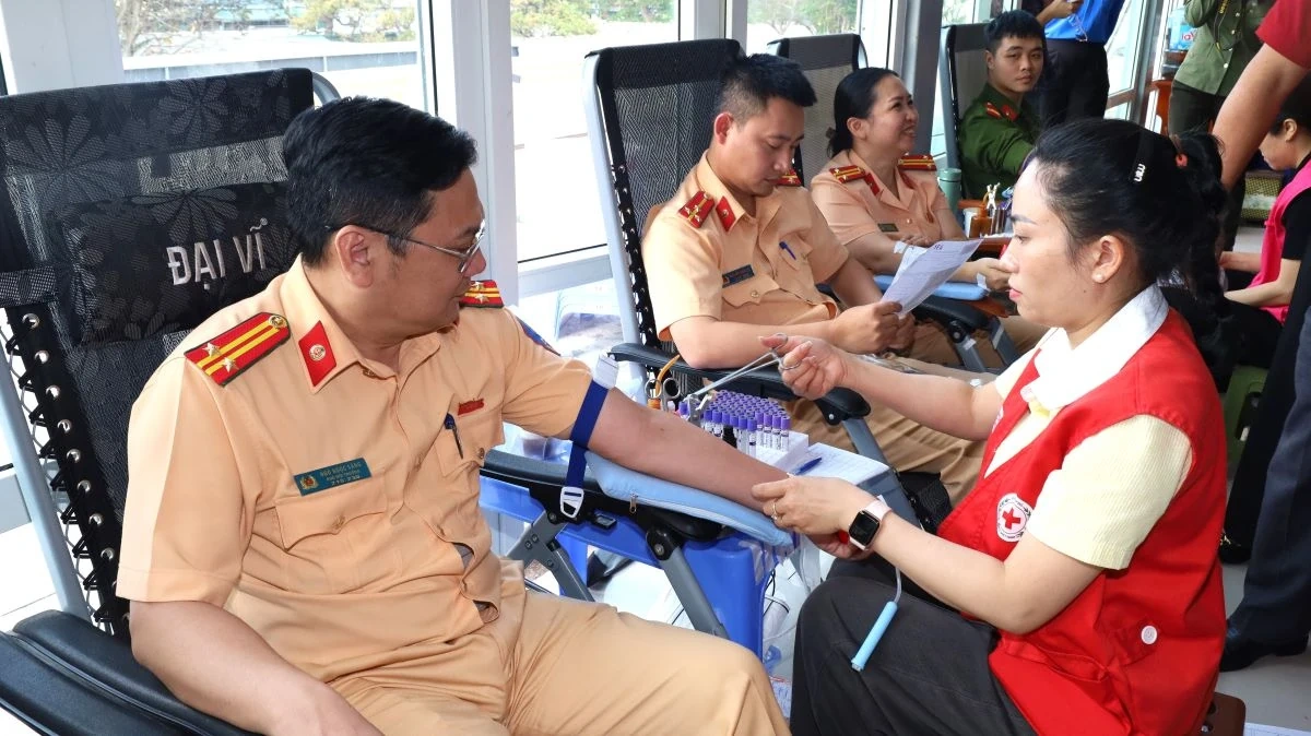 450 cán bộ, chiến sĩ Công an tỉnh Thanh Hóa tham gia hiến máu tình nguyện