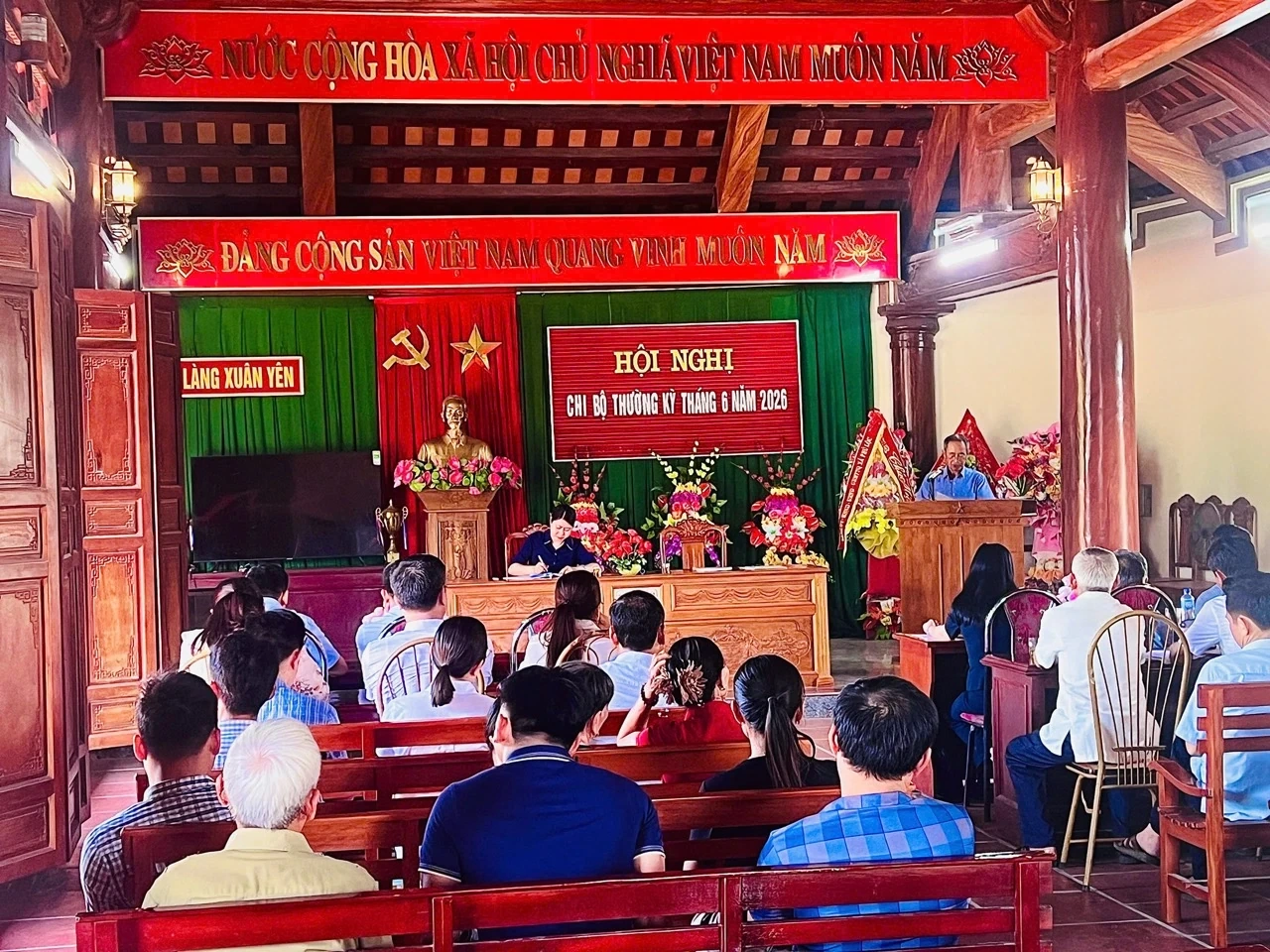 Chủ nhiệm Ủy ban Kiểm tra Tỉnh ủy Phạm Thị Thanh Thủy dự sinh hoạt Chi bộ thôn Xuân Yên