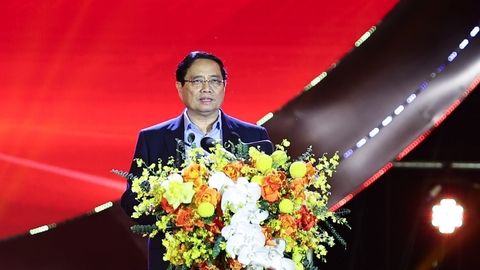 Thủ tướng kêu gọi chung sức đồng lòng, đồng cam cộng khổ, chia sẻ với đồng bào miền Trung