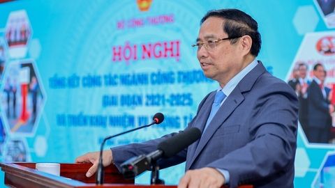 Thủ tướng: Ngành công thương phải phát huy "6 tiên phong"
