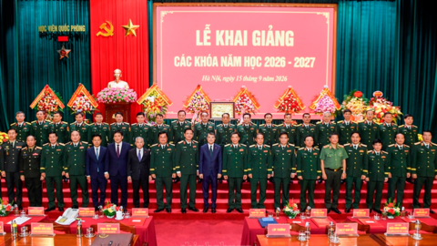 Thủ tướng: Phải chuẩn bị khả năng ứng phó với những tình huống chưa có tiền lệ về quân sự - quốc phòng