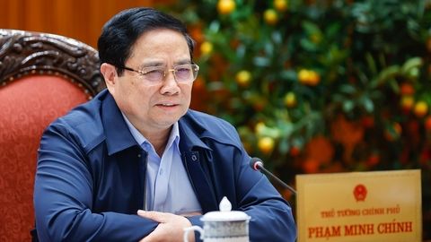 Thủ tướng: Tiếp tục tháo gỡ các vấn đề vướng mắc, tồn đọng, giải phóng nguồn lực, thúc đẩy tăng trưởng từ 10% trở lên