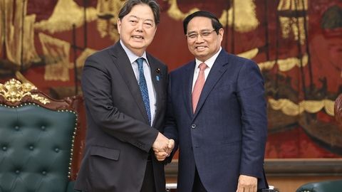 Thủ tướng Phạm Minh Chính tiếp Bộ trưởng Nội vụ và Truyền thông Nhật Bản