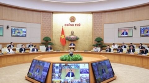 Thủ tướng chủ trì phiên họp Chính phủ tháng 10/2025 trực tuyến với các địa phương