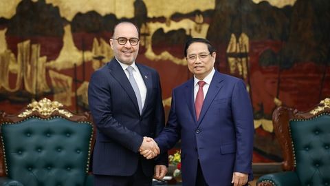 Thủ tướng Phạm Minh Chính đề nghị Qatar đẩy mạnh hợp tác năng lượng với Việt Nam