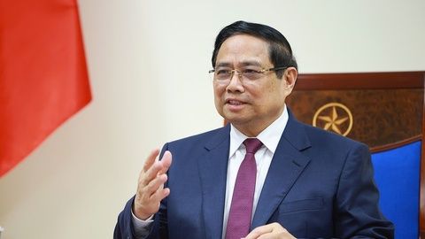 Thủ tướng Phạm Minh Chính điện đàm với Thủ tướng Algeria, đề nghị hỗ trợ Việt Nam bảo đảm an ninh năng lượng
