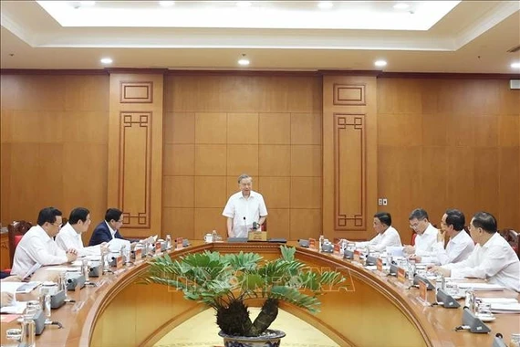 Cam kết trước nhân dân