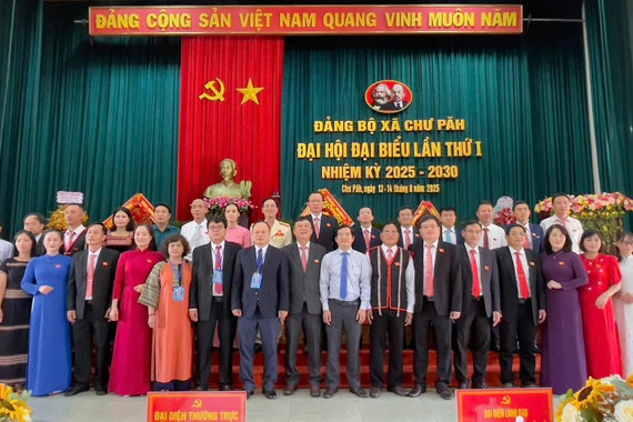 Phấn đấu xây dựng Chư Păh trở thành xã động lực phía Tây của tỉnh