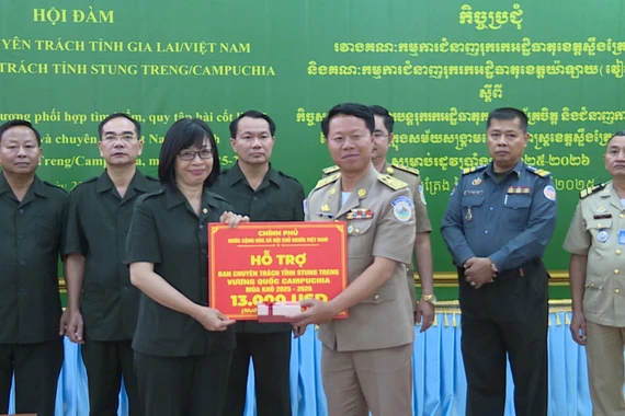 Ban Chuyên trách tỉnh Gia Lai hội đàm với Ban Chuyên trách tỉnh Stung Treng