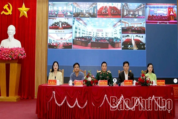 Ứng cử viên đại biểu Quốc hội tiếp xúc cử tri 10 xã thuộc Đơn vị bầu cử số 3