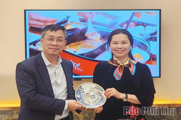 Đoàn công tác tỉnh Phú Thọ làm việc tại Mông Cổ