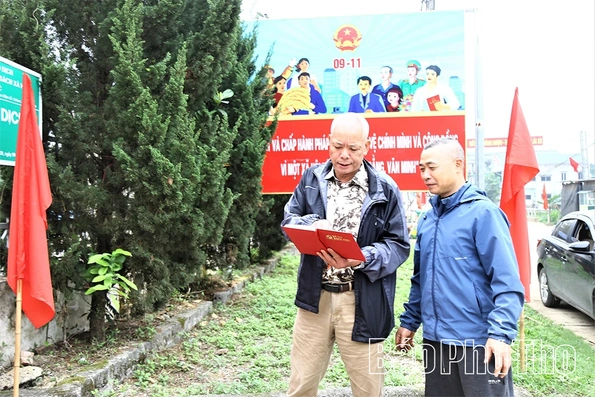 Xóm Tráng phát huy vai trò cán bộ, đảng viên xây dựng quê hương