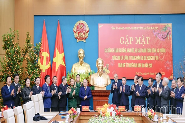 Gặp mặt các đồng chí lãnh đạo, nguyên lãnh đạo Đảng, Nhà nước và tướng lĩnh quê hương Phú Thọ nhân dịp Xuân Bính Ngọ