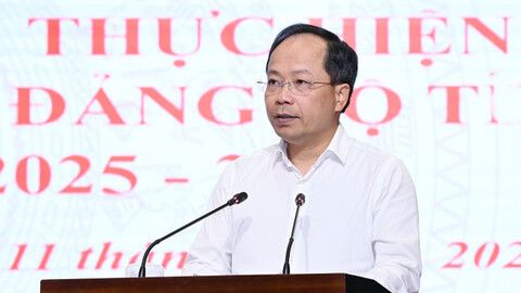 Phát huy trí tuệ, tinh thần đổi mới trong đội ngũ cán bộ, khuyến khích những ý tưởng mới, mô hình mới phục vụ phát triển