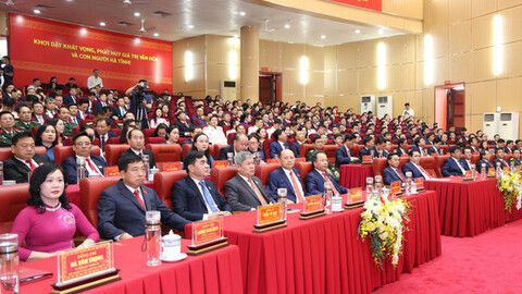 Toàn cảnh phiên trù bị Đại hội đại biểu Đảng bộ Hà Tĩnh lần thứ XX