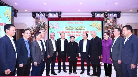 Hà Tĩnh gặp mặt cán bộ lãnh đạo, quản lý đã nghỉ hưu qua các thời kỳ