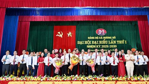 Bí thư Tỉnh ủy Nguyễn Duy Lâm dự Đại hội Đảng bộ xã Hương Đô