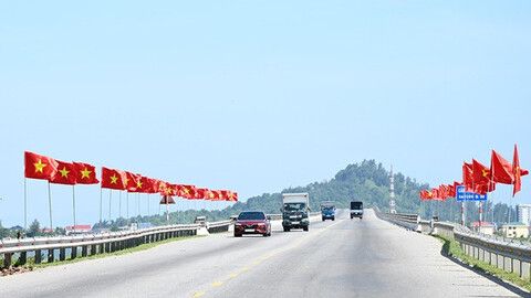 Hà Tĩnh - từ ngọn cờ đầu cách mạng đến khí thế hôm nay