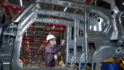 Phát triển công nghiệp Việt Nam: Cần chiến lược nghiêm túc để bứt phá