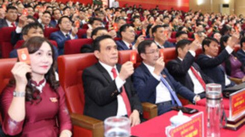 Đồng lòng, dốc sức vì sự phát triển toàn diện, bền vững của Hà Tĩnh