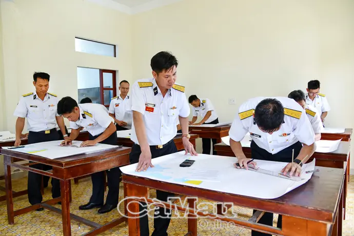 Bộ Tư lệnh Vùng 5 Hải quân kiểm tra đơn vị vững mạnh toàn diện, “mẫu mực, tiêu biểu”.