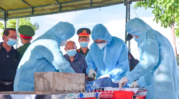 Lấy 236 mẫu hài cốt liệt sĩ tại Nghĩa trang Liệt sĩ Giá Rai để giám định ADN