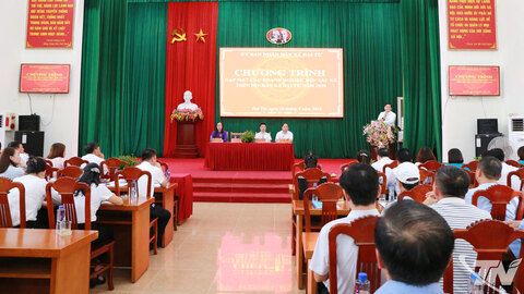 Lãnh đạo xã Đại Từ lắng nghe, tiếp thu kiến nghị của các doanh nghiệp