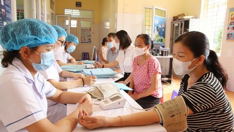 Nghị quyết của Bộ Chính trị về một số giải pháp đột phá, tăng cường bảo vệ, chăm sóc và nâng cao sức khỏe nhân dân