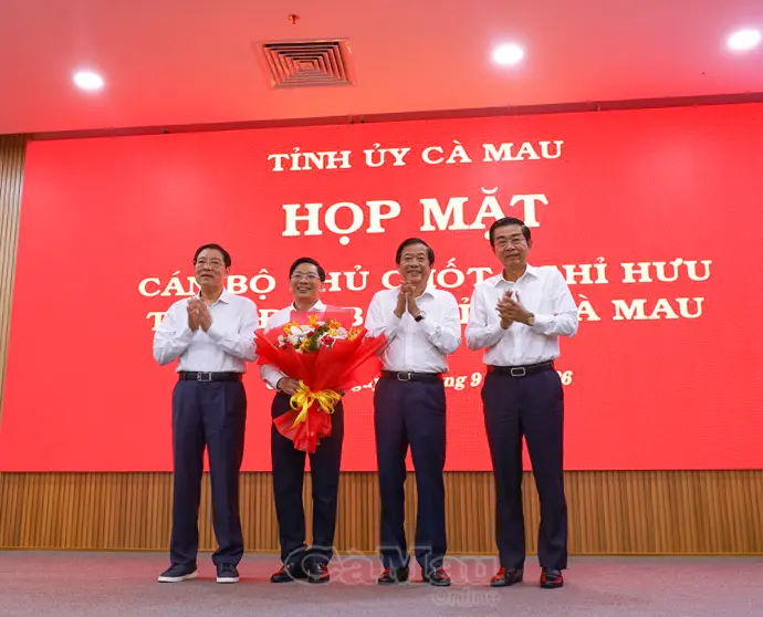 Tỉnh uỷ Cà Mau họp mặt cán bộ chủ chốt nghỉ hưu, lắng nghe ý kiến đóng góp về sự phát triển của tỉnh nhà