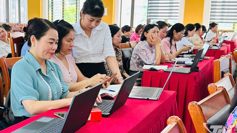 Lấp 'khoảng trống' nhân lực cho cấp xã