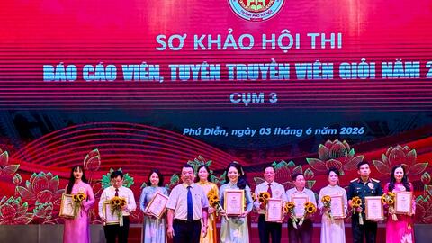 Phát huy vai trò cầu nối "ý Đảng" với "lòng Dân"