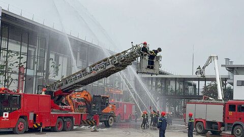 Tổng duyệt diễn tập phương án ứng phó thảm họa cháy lớn